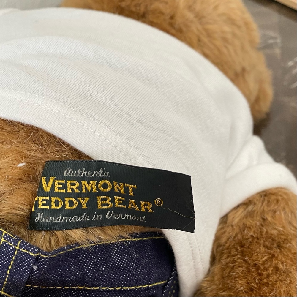 Vermont Teddy Bear “Loverboy” with‎ Love Tatoo - Picture 4 of 4